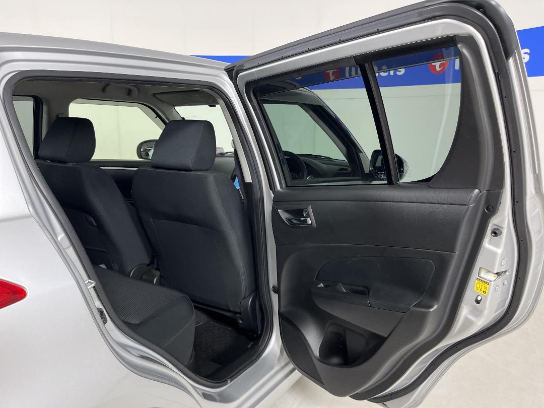 Photo '19' of Suzuki Swift Photo '19' of Suzuki Swift