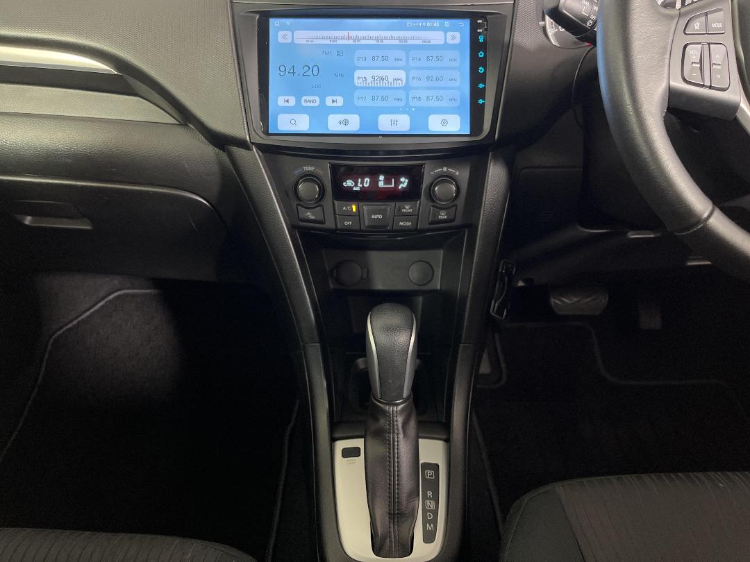 Photo '18' of Suzuki Swift Photo '18' of Suzuki Swift