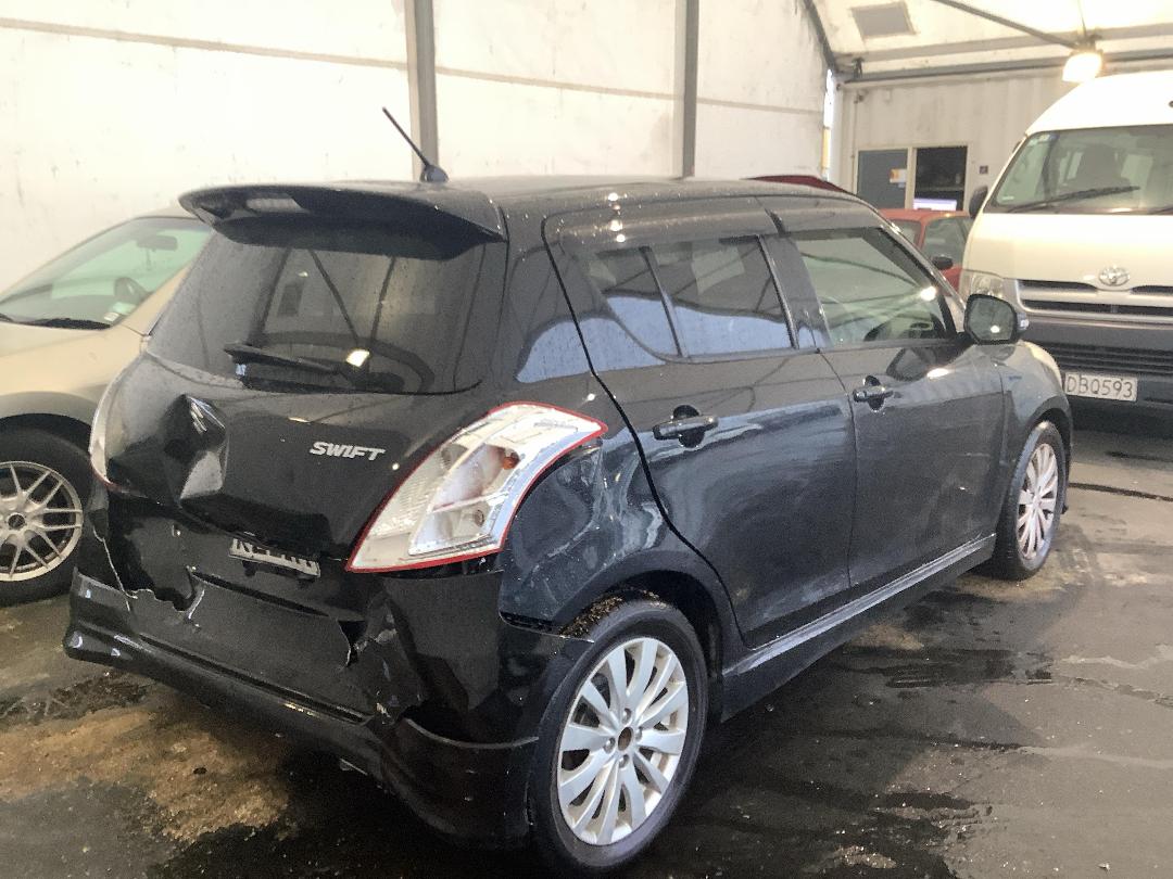 Photo '3' of Suzuki Swift Photo '3' of Suzuki Swift