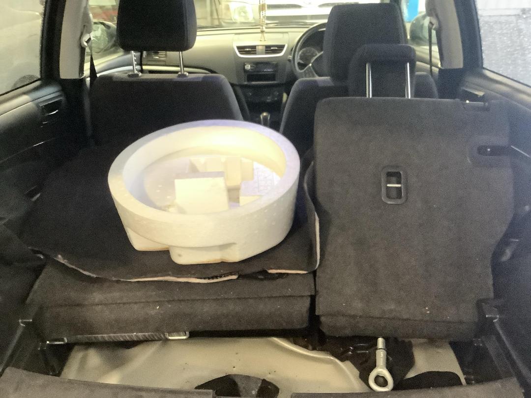 Photo '9' of Suzuki Swift Photo '9' of Suzuki Swift