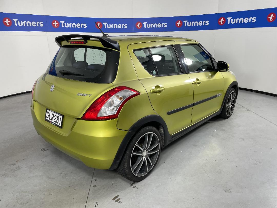 Photo '7' of Suzuki Swift