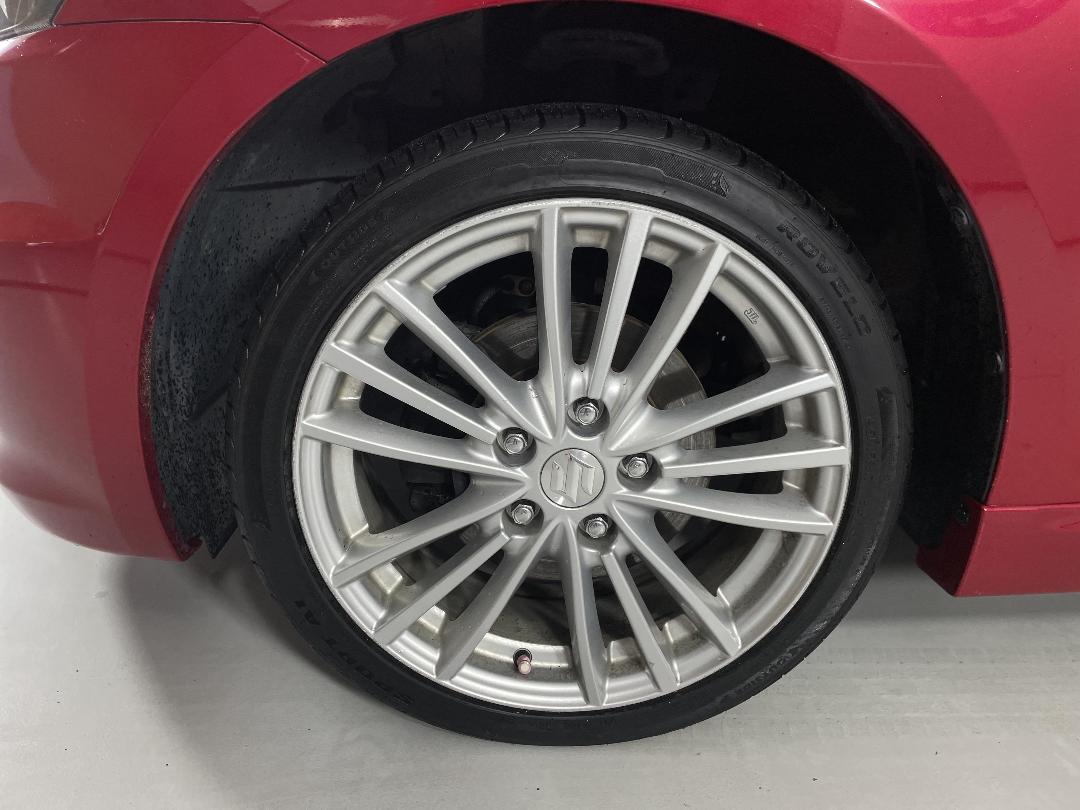 Photo '10' of Suzuki Swift