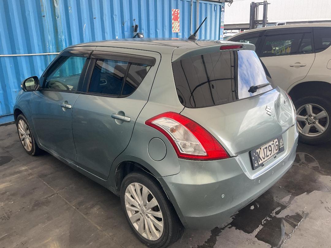 Photo '3' of Suzuki Swift