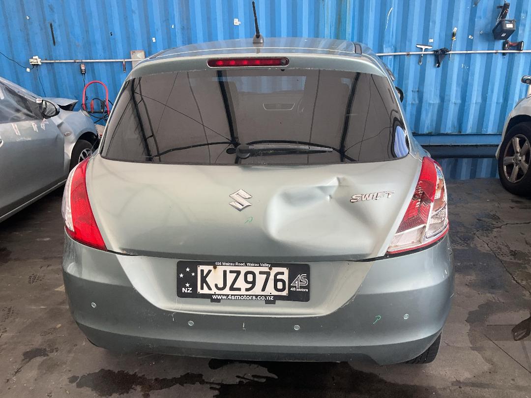 Photo '4' of Suzuki Swift