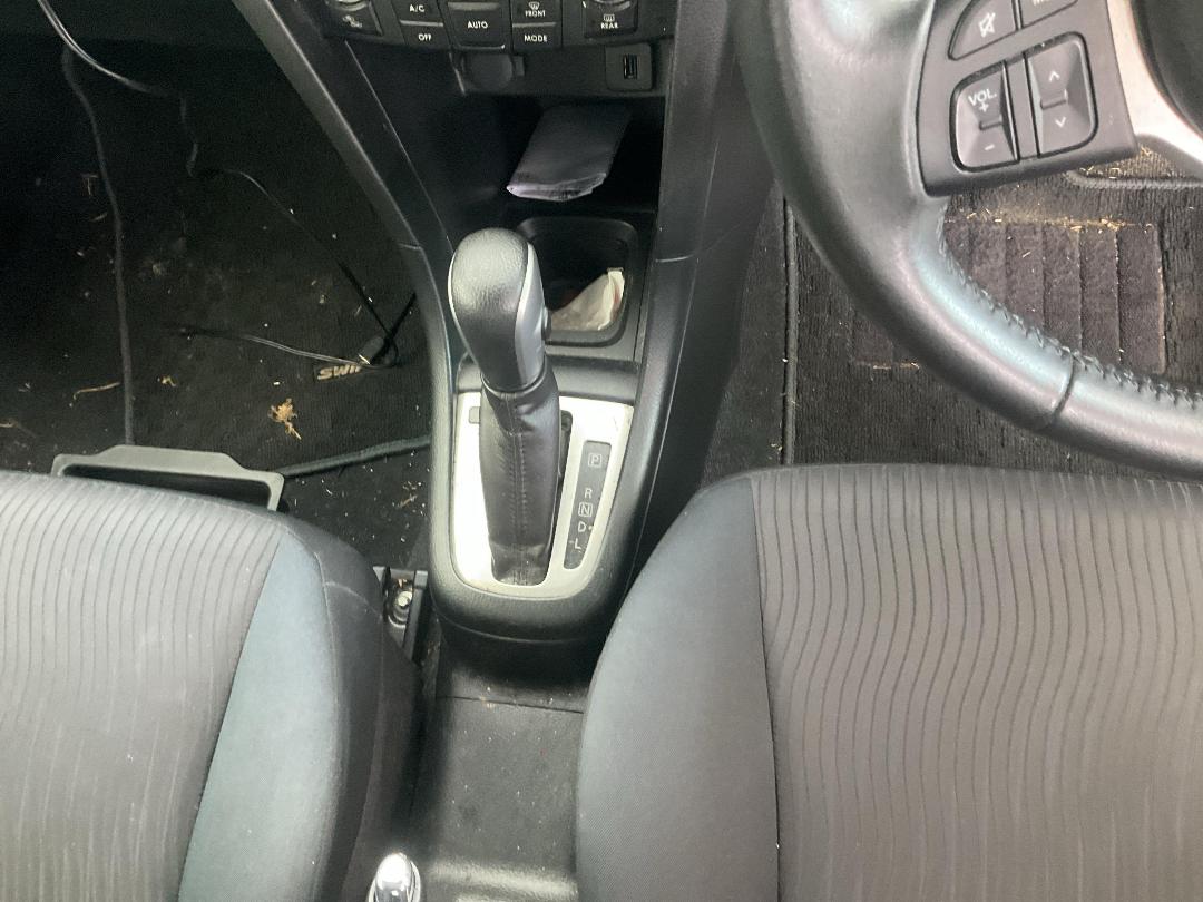 Photo '10' of Suzuki Swift