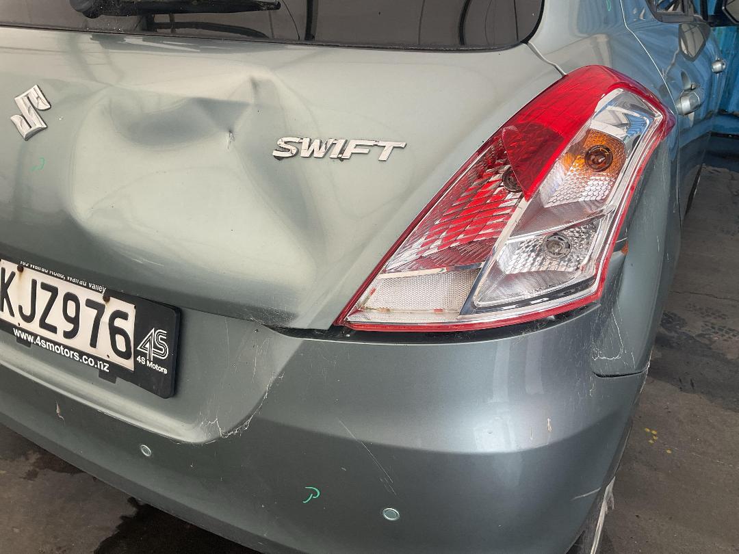 Photo '22' of Suzuki Swift