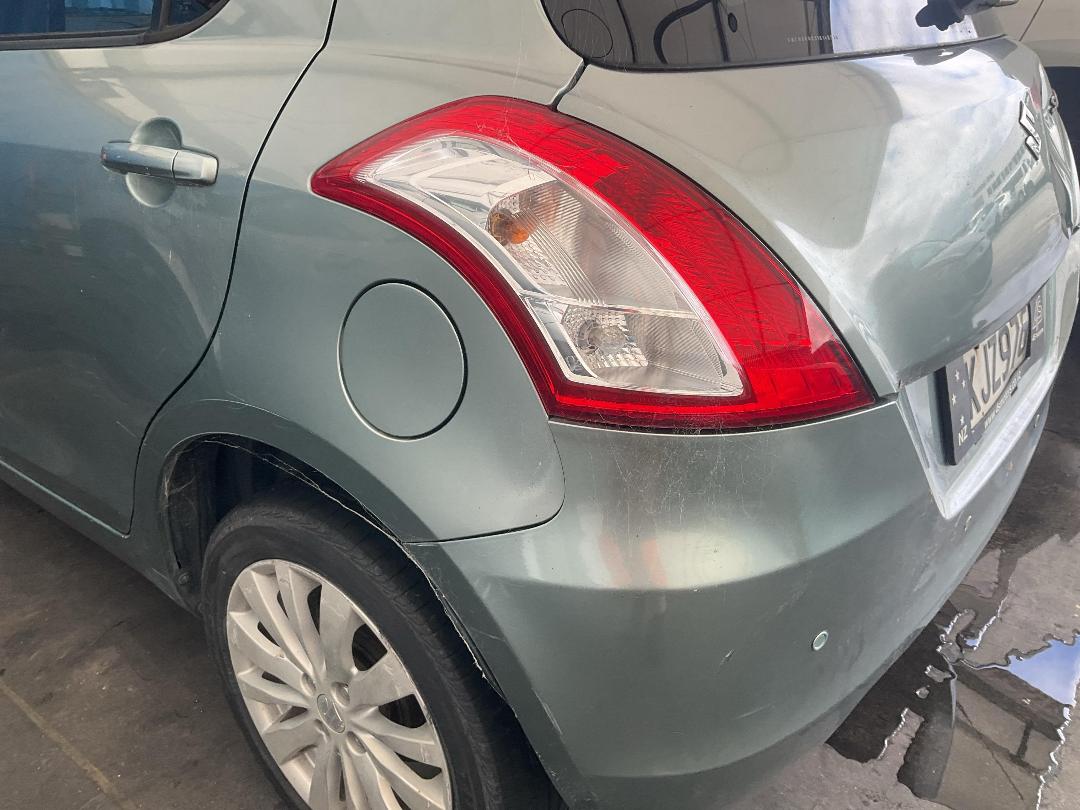 Photo '20' of Suzuki Swift