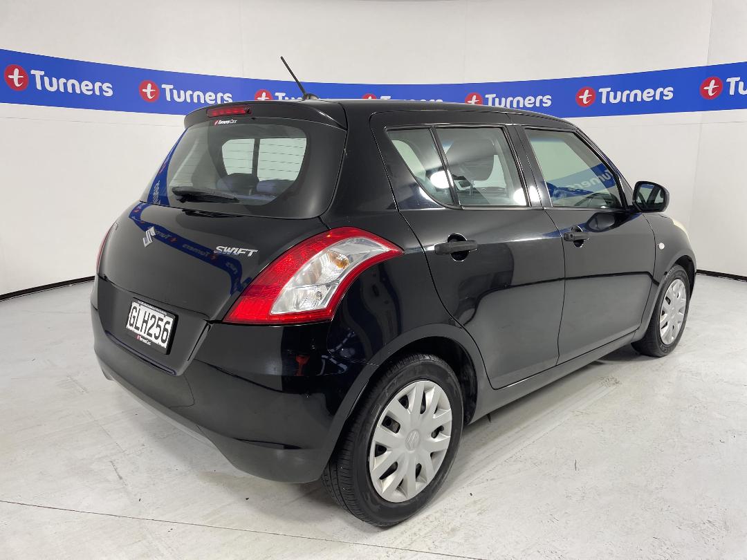 Photo '7' of Suzuki Swift