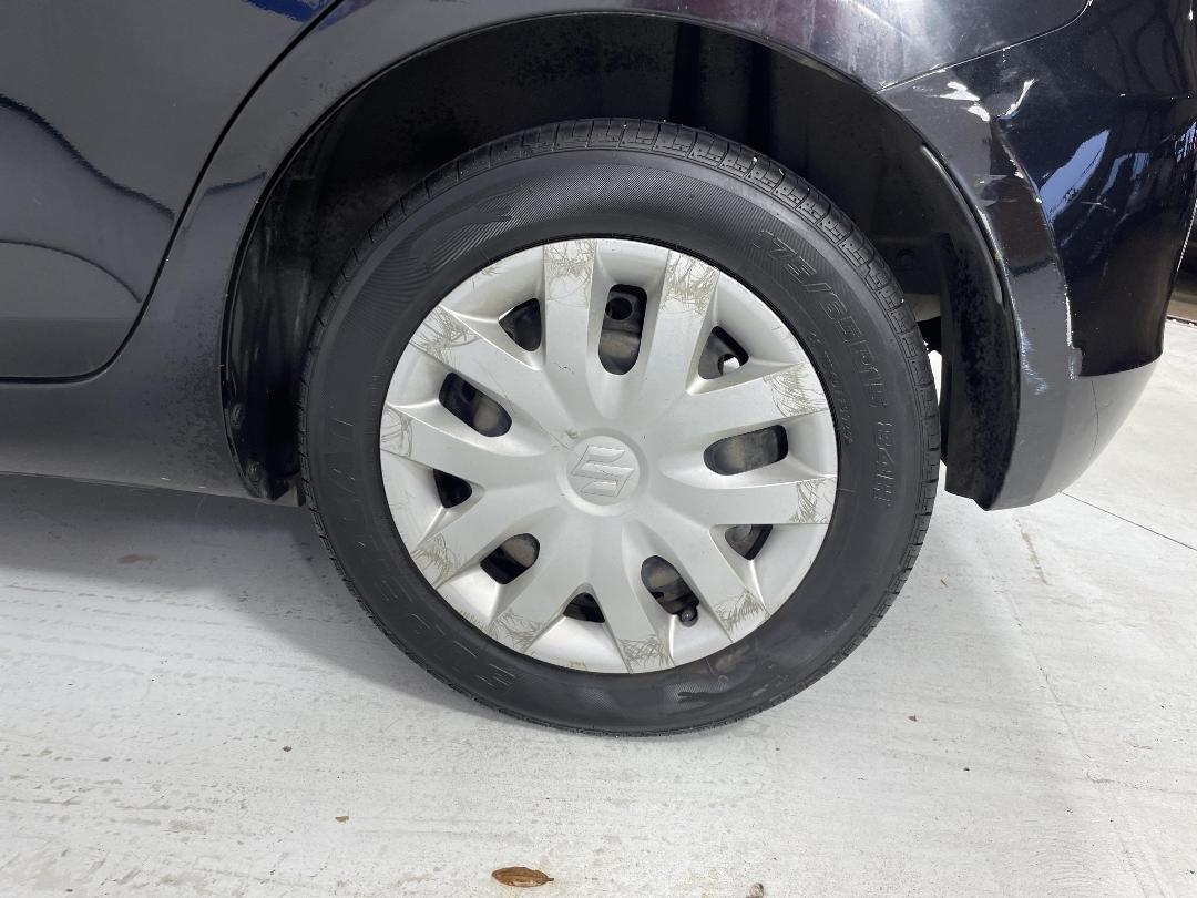 Photo '11' of Suzuki Swift