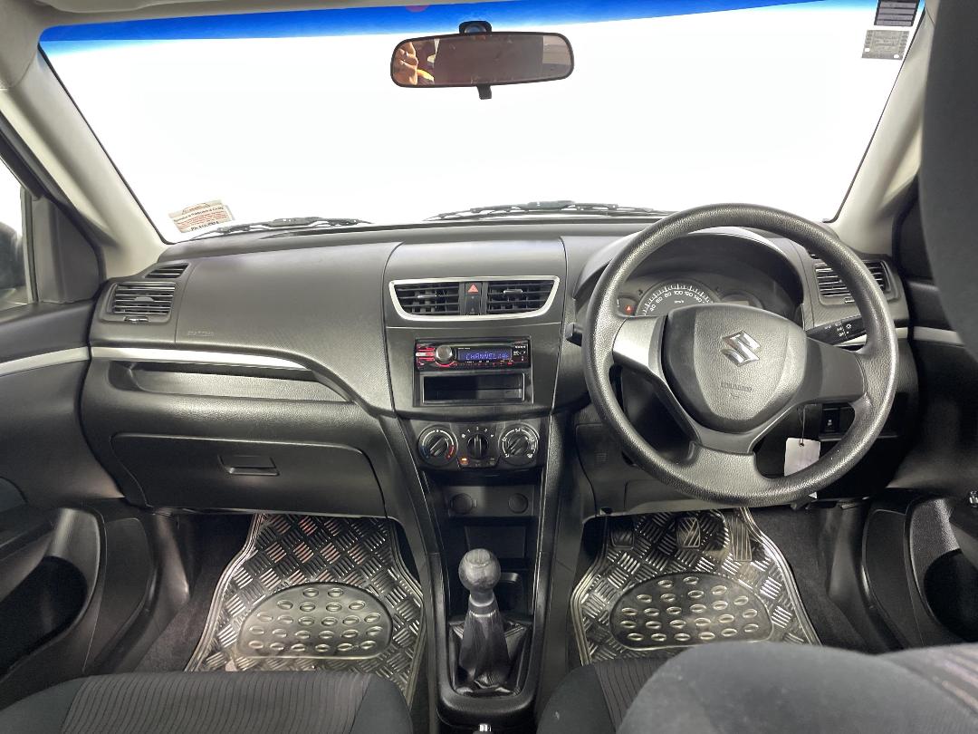 Photo '17' of Suzuki Swift