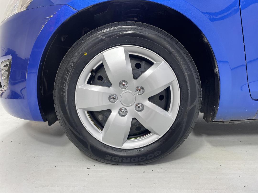 Photo '10' of Suzuki Swift