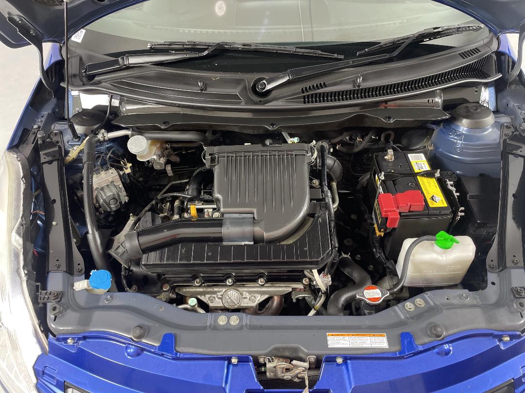 Photo '13' of Suzuki Swift