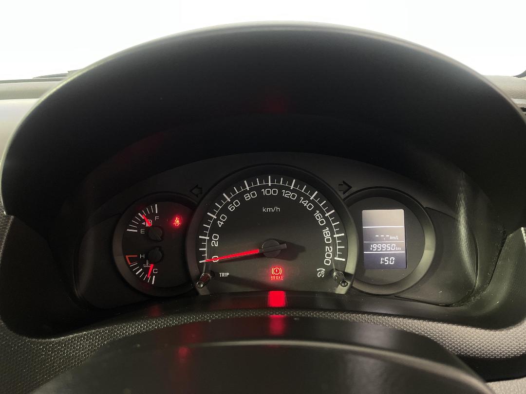 Photo '21' of Suzuki Swift