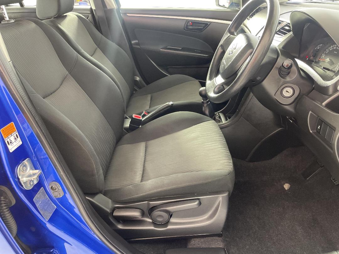 Photo '16' of Suzuki Swift