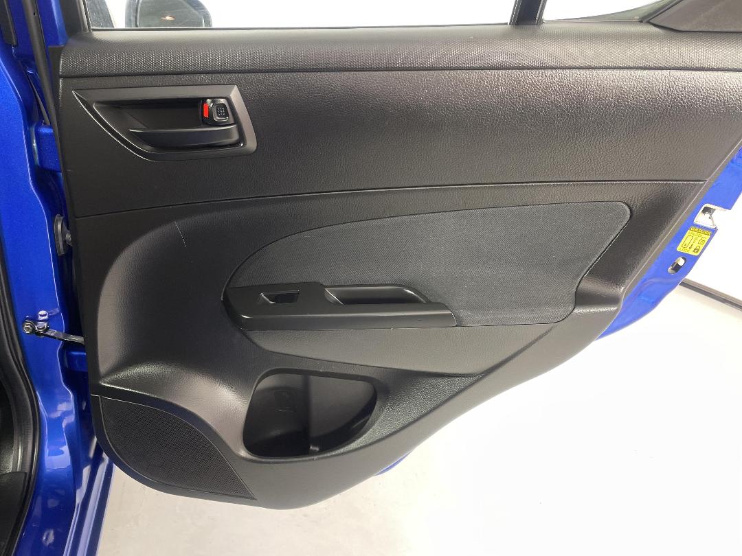 Photo '19' of Suzuki Swift