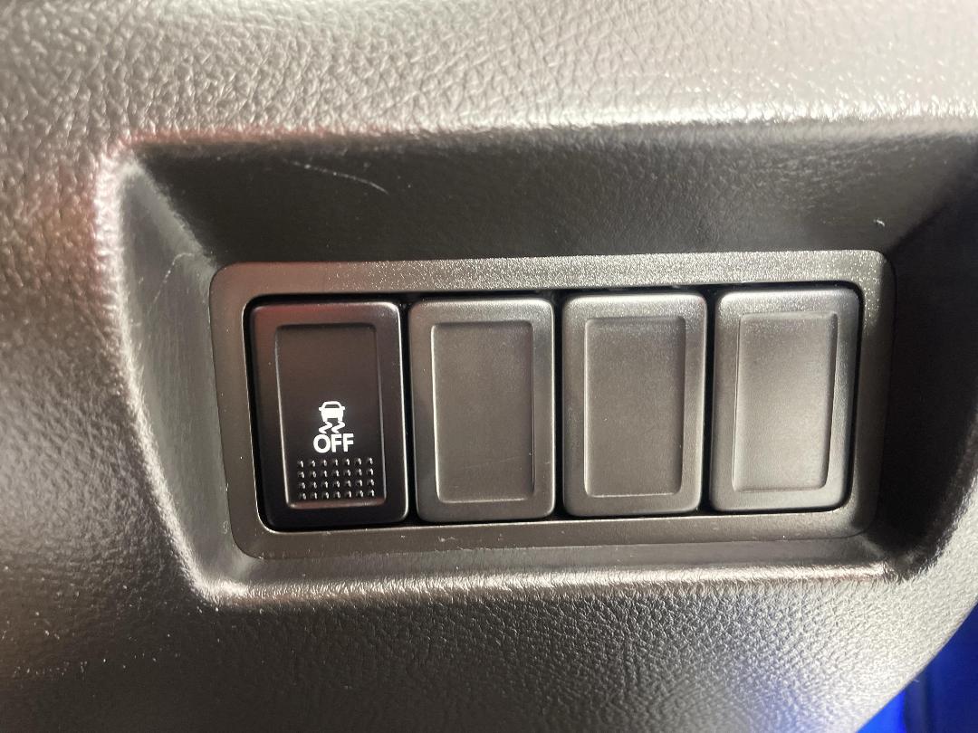 Photo '23' of Suzuki Swift