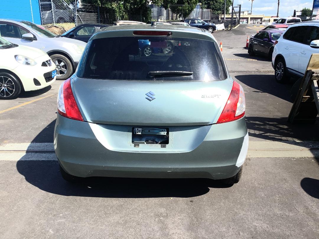 Photo '5' of Suzuki Swift