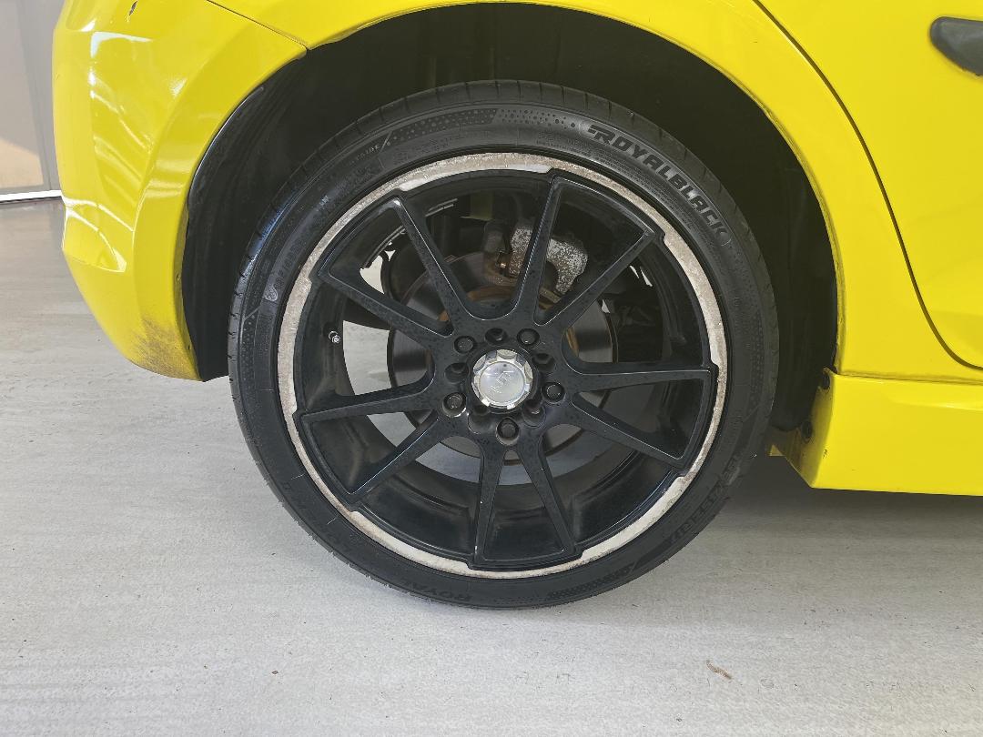 Photo '12' of Suzuki Swift