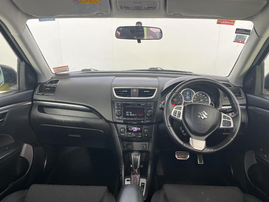 Photo '17' of Suzuki Swift