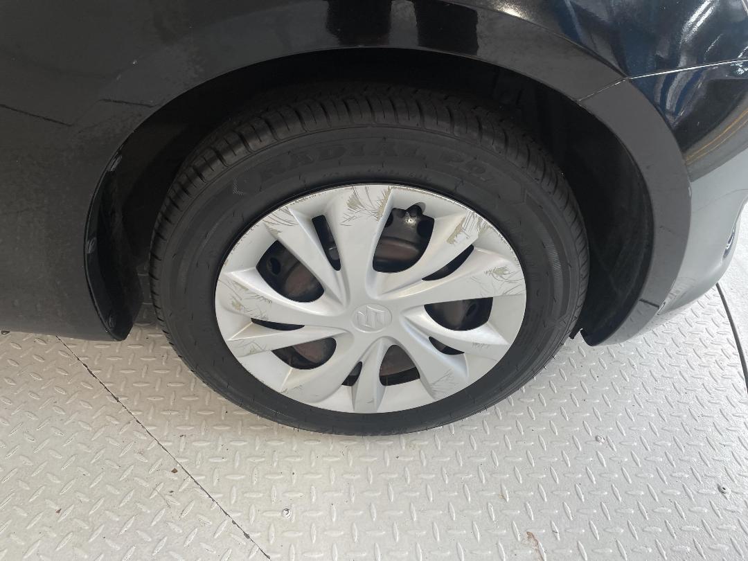 Photo '9' of Suzuki Swift Photo '9' of Suzuki Swift