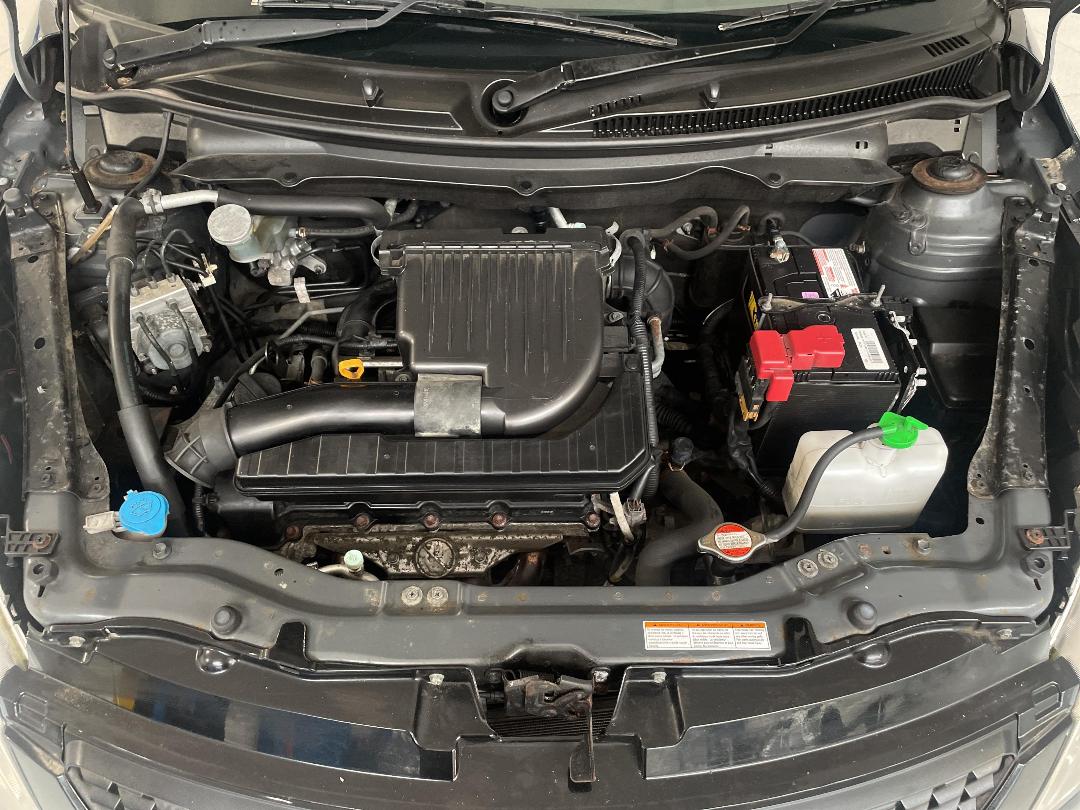 Photo '13' of Suzuki Swift Photo '13' of Suzuki Swift