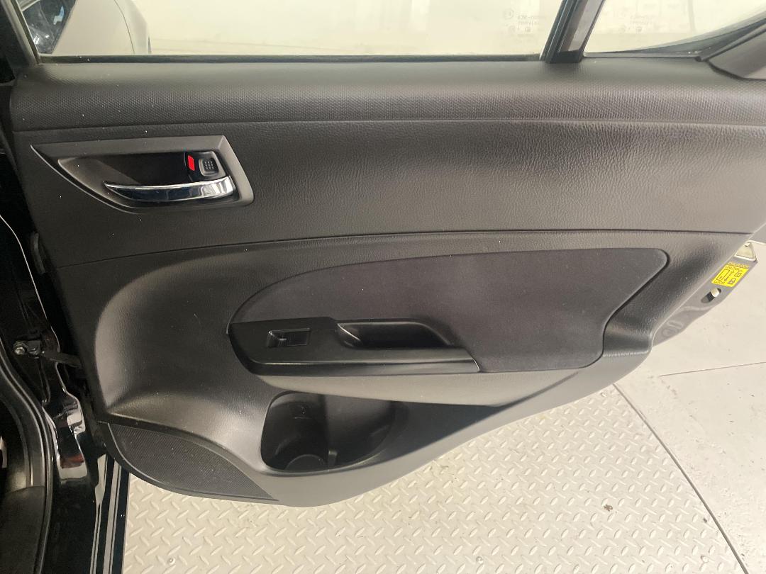 Photo '19' of Suzuki Swift Photo '19' of Suzuki Swift