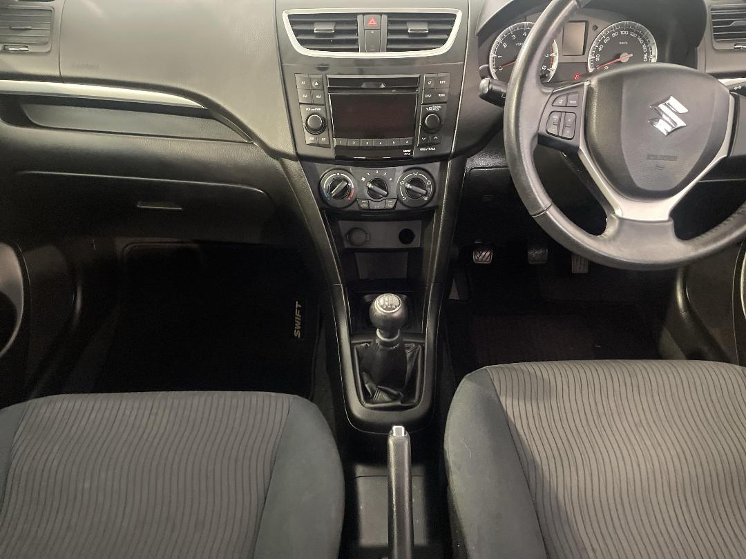 Photo '18' of Suzuki Swift Photo '18' of Suzuki Swift