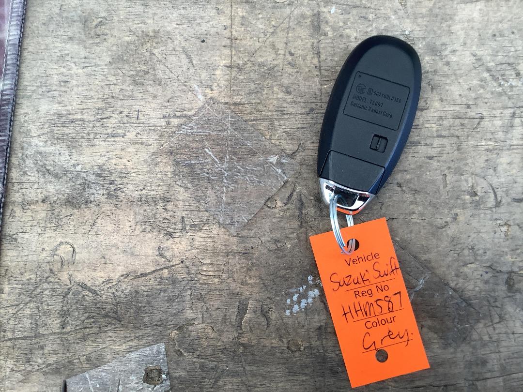 Photo '17' of Suzuki Swift