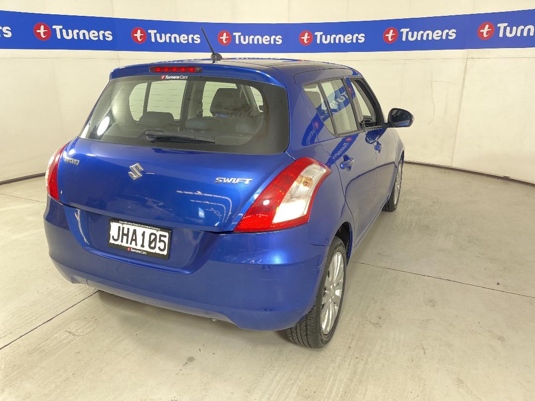 Photo '7' of Suzuki Swift Photo '7' of Suzuki Swift