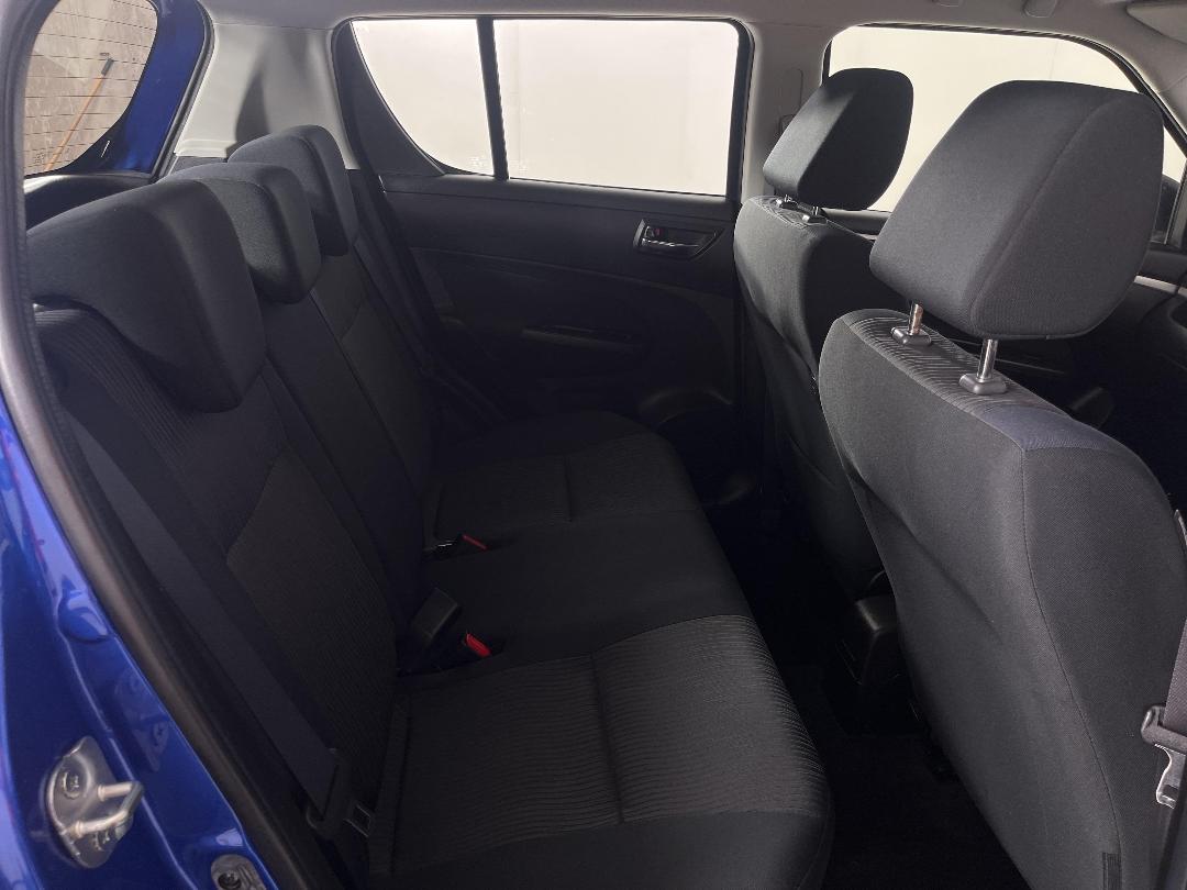 Photo '20' of Suzuki Swift Photo '20' of Suzuki Swift