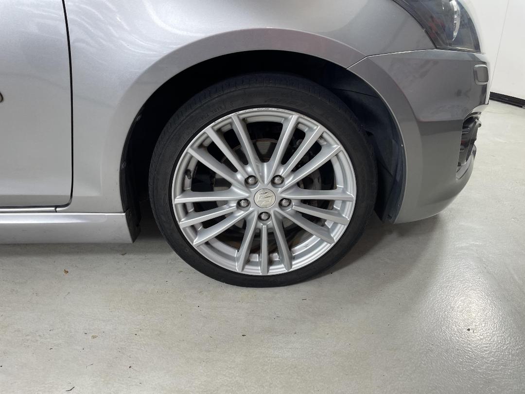 Photo '9' of Suzuki Swift