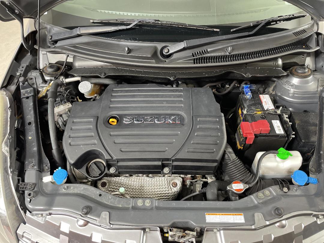 Photo '13' of Suzuki Swift