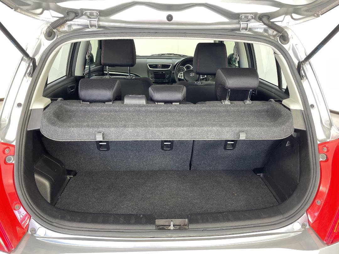 Photo '14' of Suzuki Swift