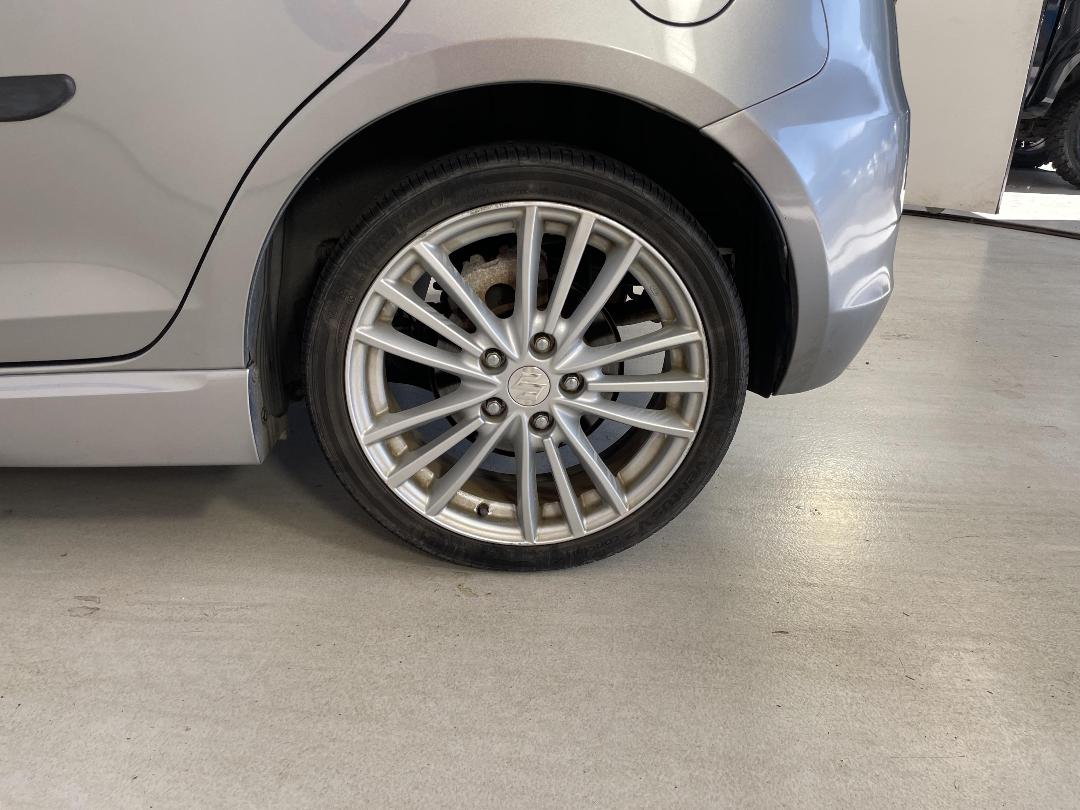 Photo '11' of Suzuki Swift