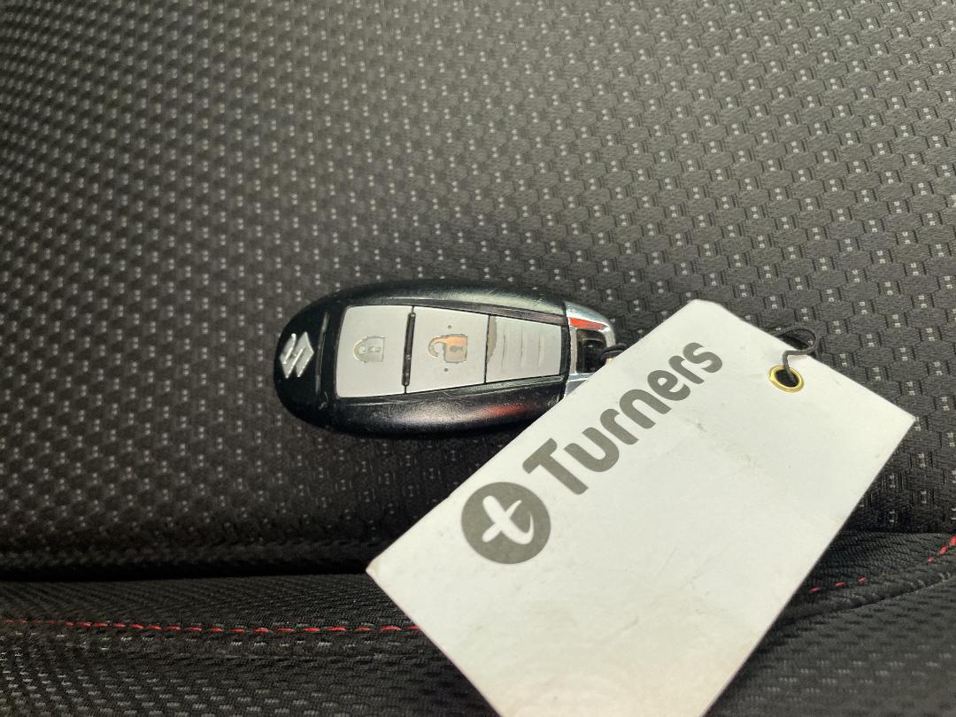 Photo '22' of Suzuki Swift