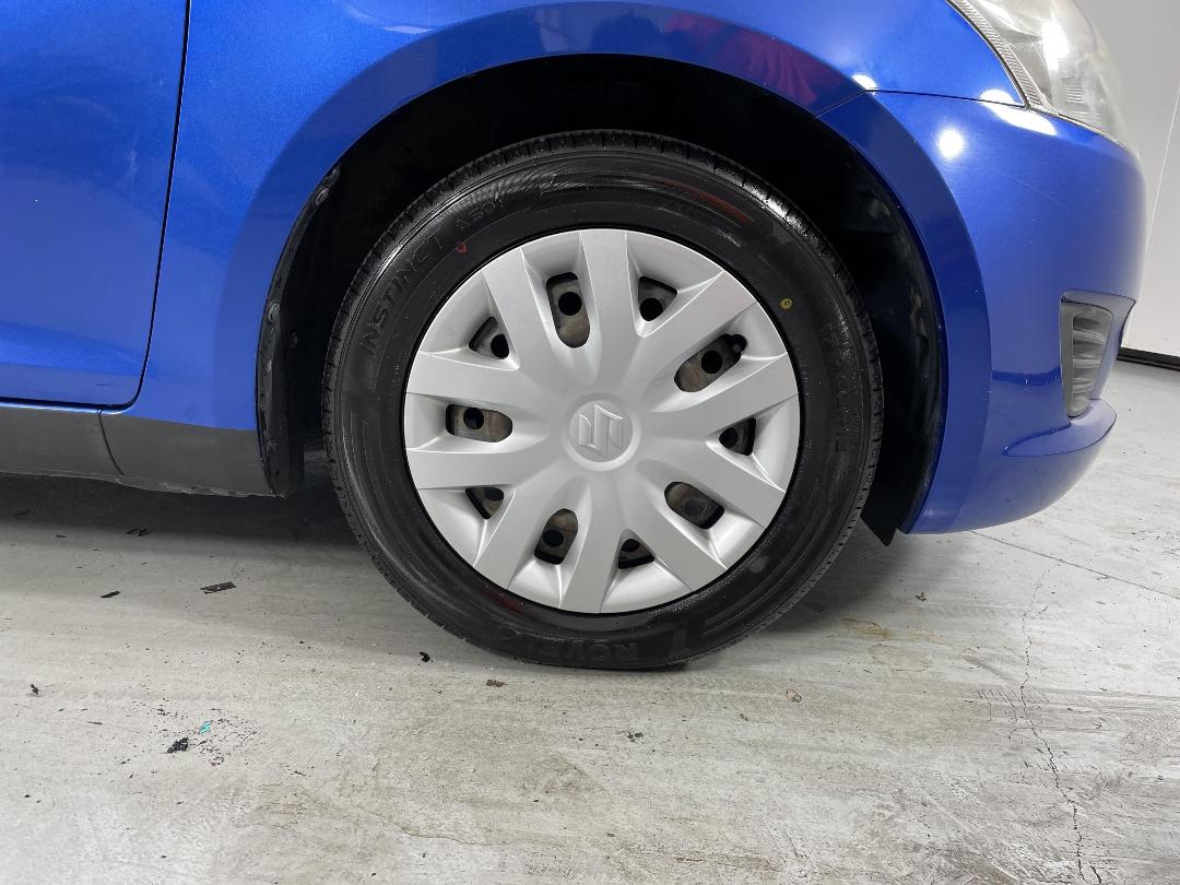 Photo '9' of Suzuki Swift Photo '9' of Suzuki Swift