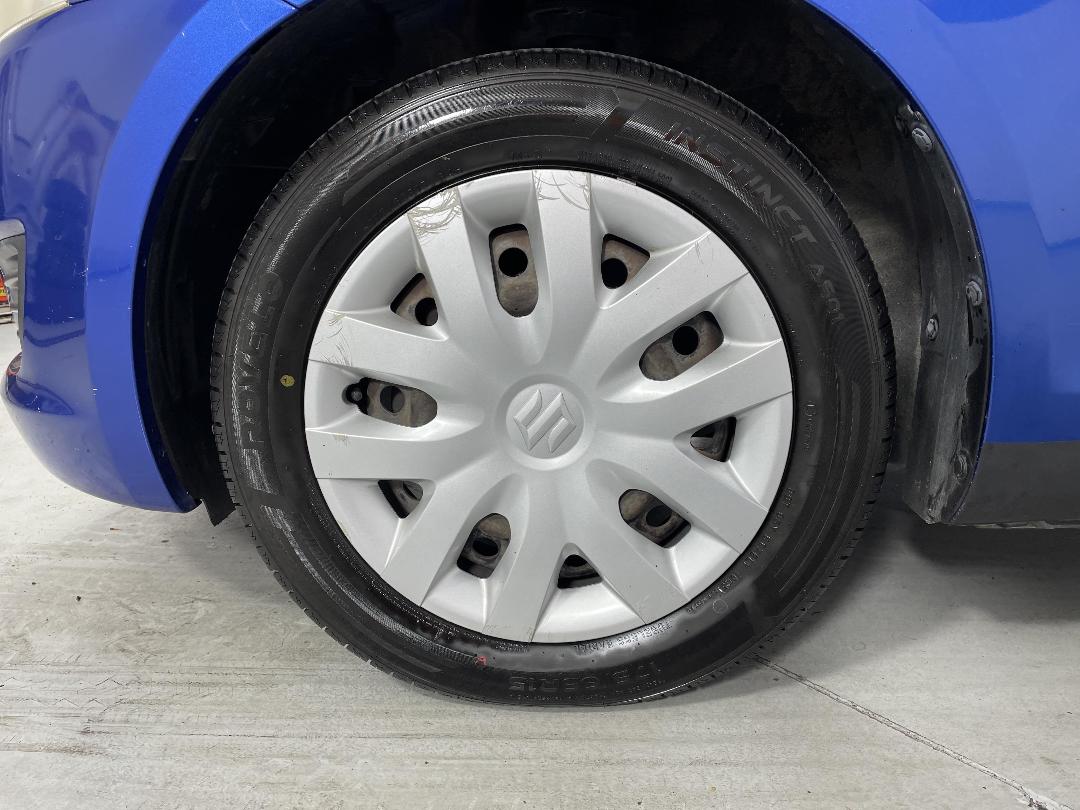 Photo '10' of Suzuki Swift Photo '10' of Suzuki Swift