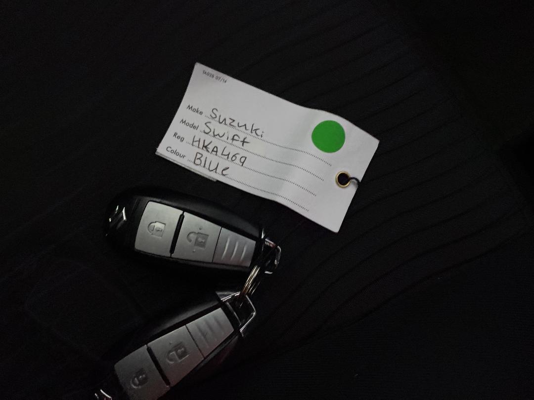 Photo '22' of Suzuki Swift Photo '22' of Suzuki Swift