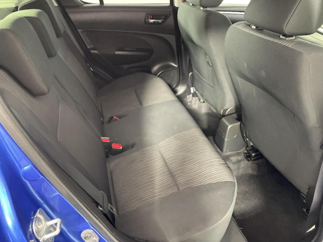 Photo '20' of Suzuki Swift Photo '20' of Suzuki Swift