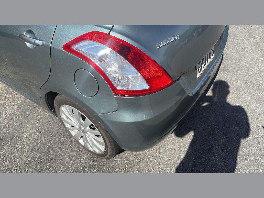 Photo '11' of Suzuki Swift RS