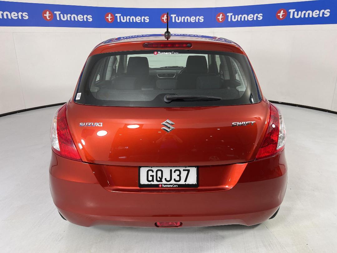 Photo '6' of Suzuki Swift Photo '6' of Suzuki Swift