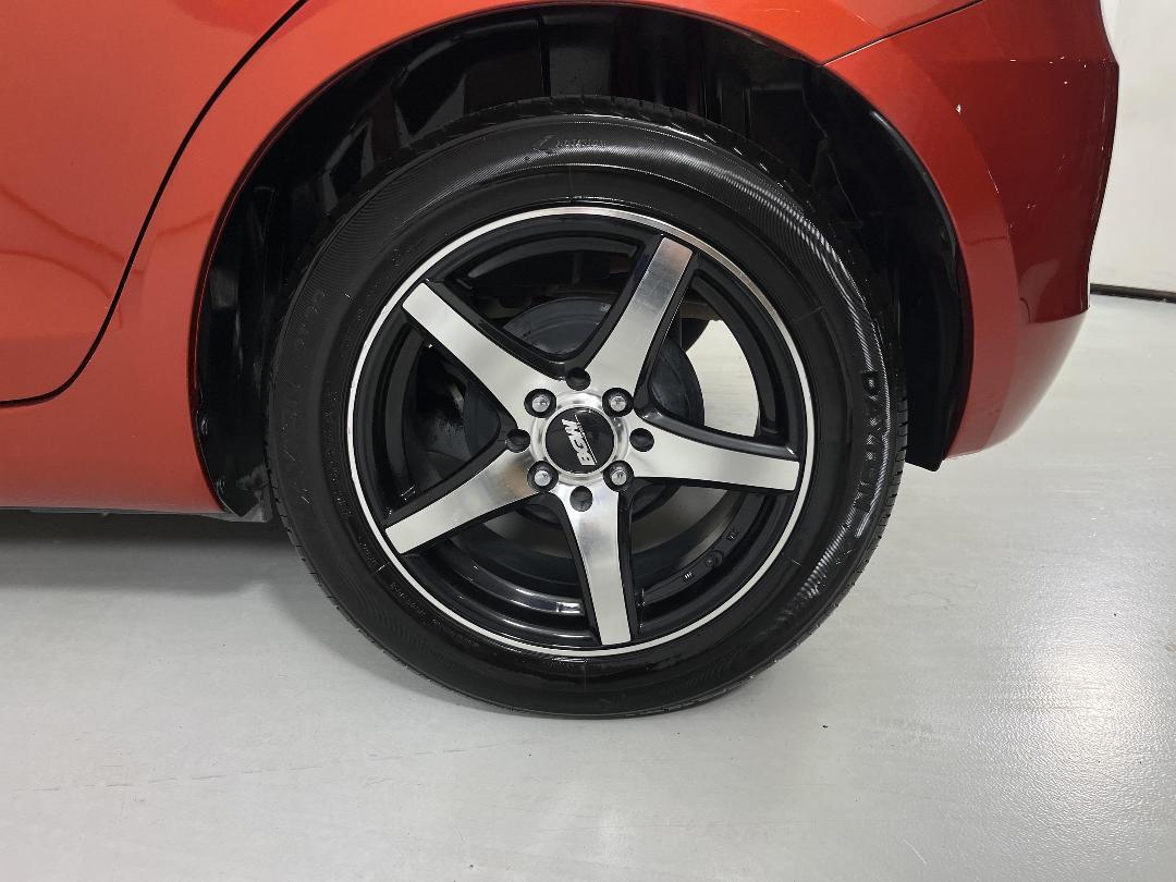 Photo '11' of Suzuki Swift Photo '11' of Suzuki Swift