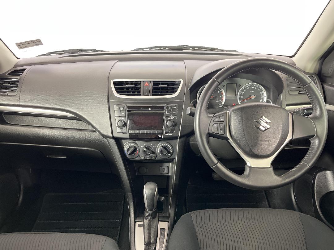 Photo '17' of Suzuki Swift Photo '17' of Suzuki Swift