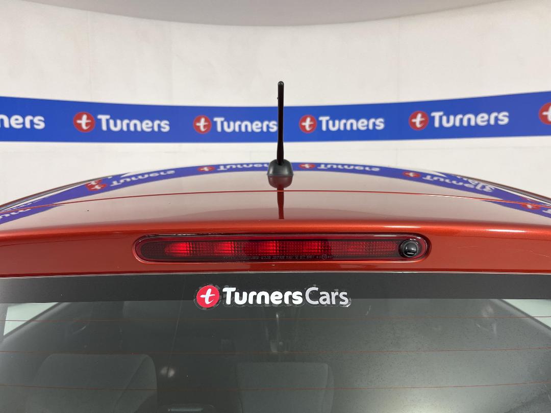 Photo '23' of Suzuki Swift Photo '23' of Suzuki Swift