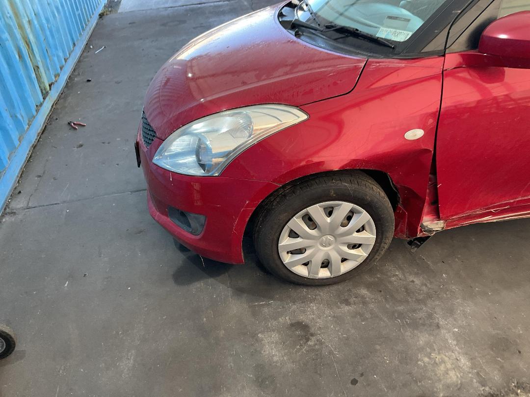 Photo '5' of Suzuki Swift