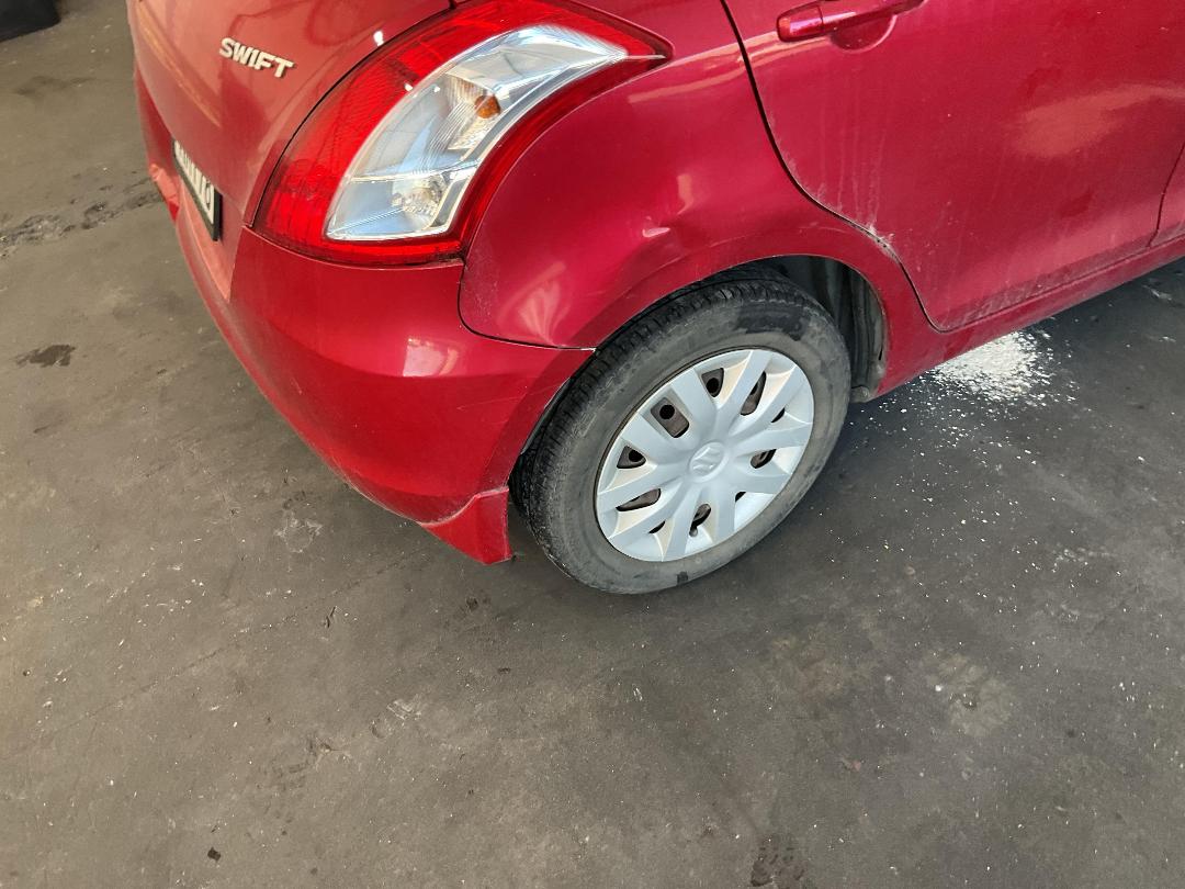 Photo '14' of Suzuki Swift