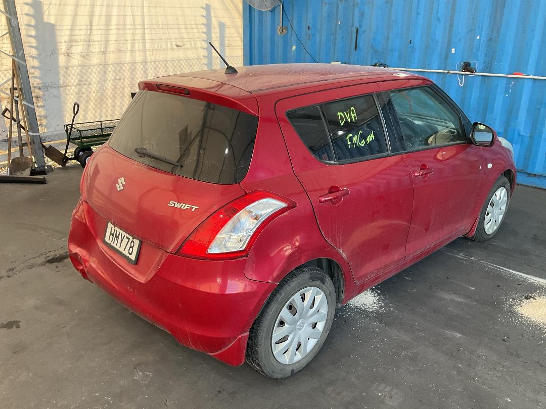 Photo '13' of Suzuki Swift