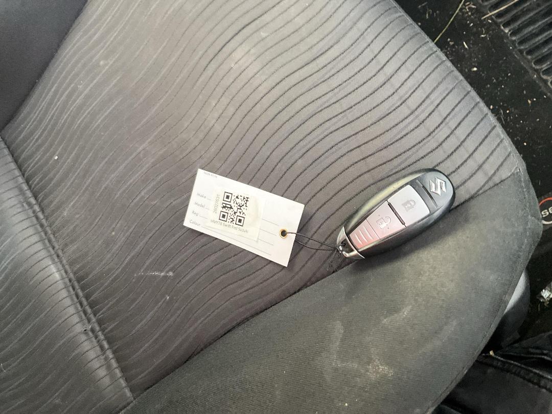 Photo '20' of Suzuki Swift