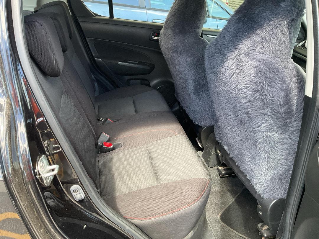 Photo '13' of Suzuki Swift Sport