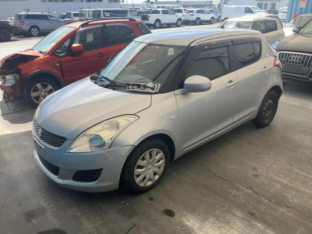 Photo '5' of Suzuki Swift Photo '5' of Suzuki Swift